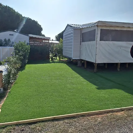 אתר קמפינג Camping Mar Estang Siblu קאנט אן רוסיון